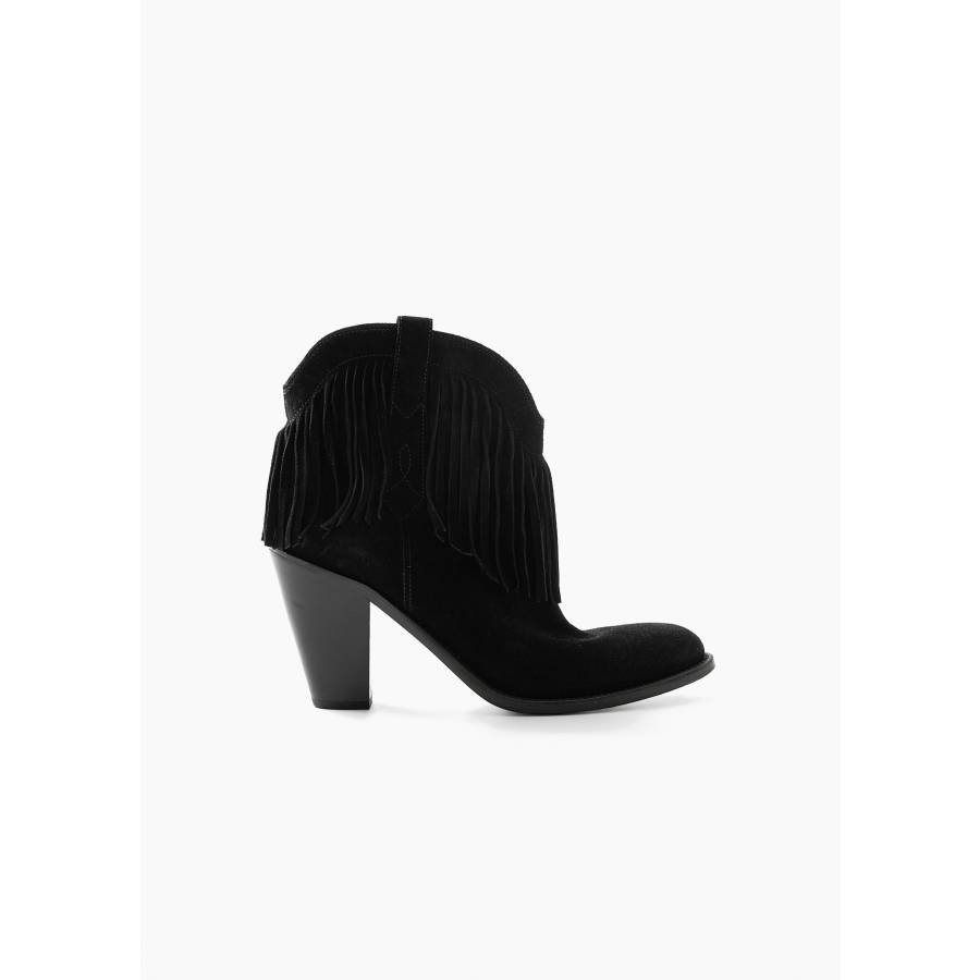 Stylish ankle boots in black suede with bangs