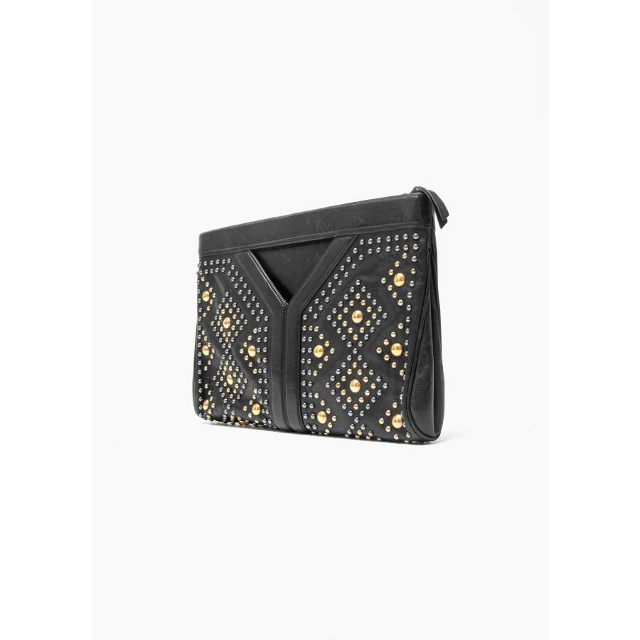 Black clutch with studs