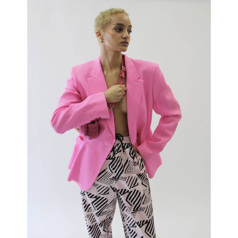 Loose-fitting pink and black pants