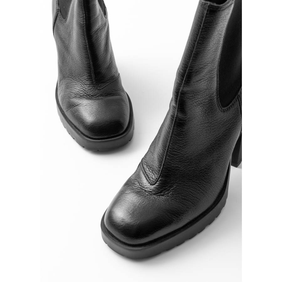 Schwarze Chelsea Boots