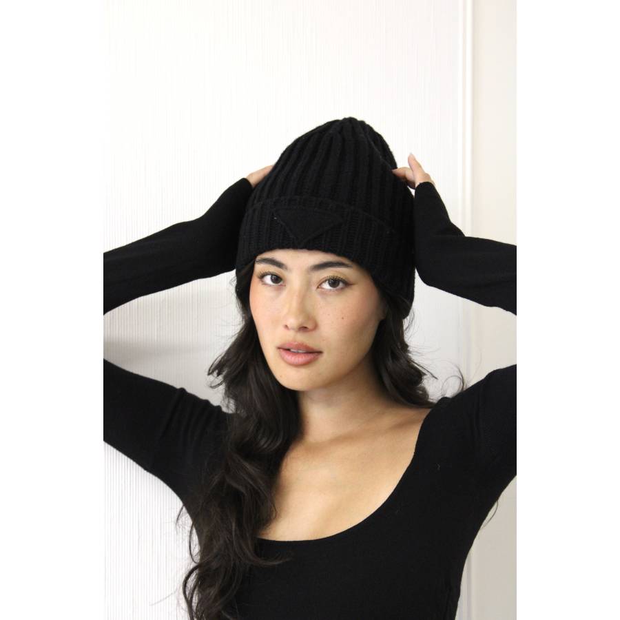 Black wool and cashmere hat