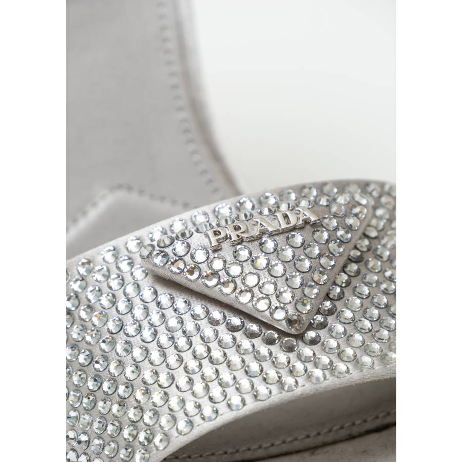 Silver pumps with crystals