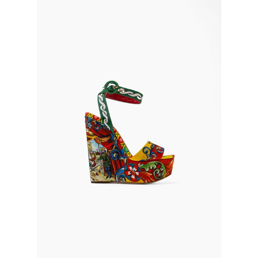 Multicolored wedge sandals