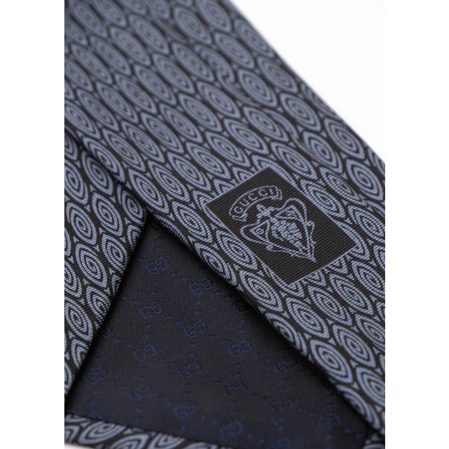 Grey and black silk tie