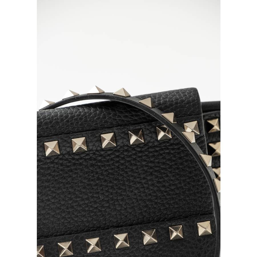 Rockstud leather shoulder bag