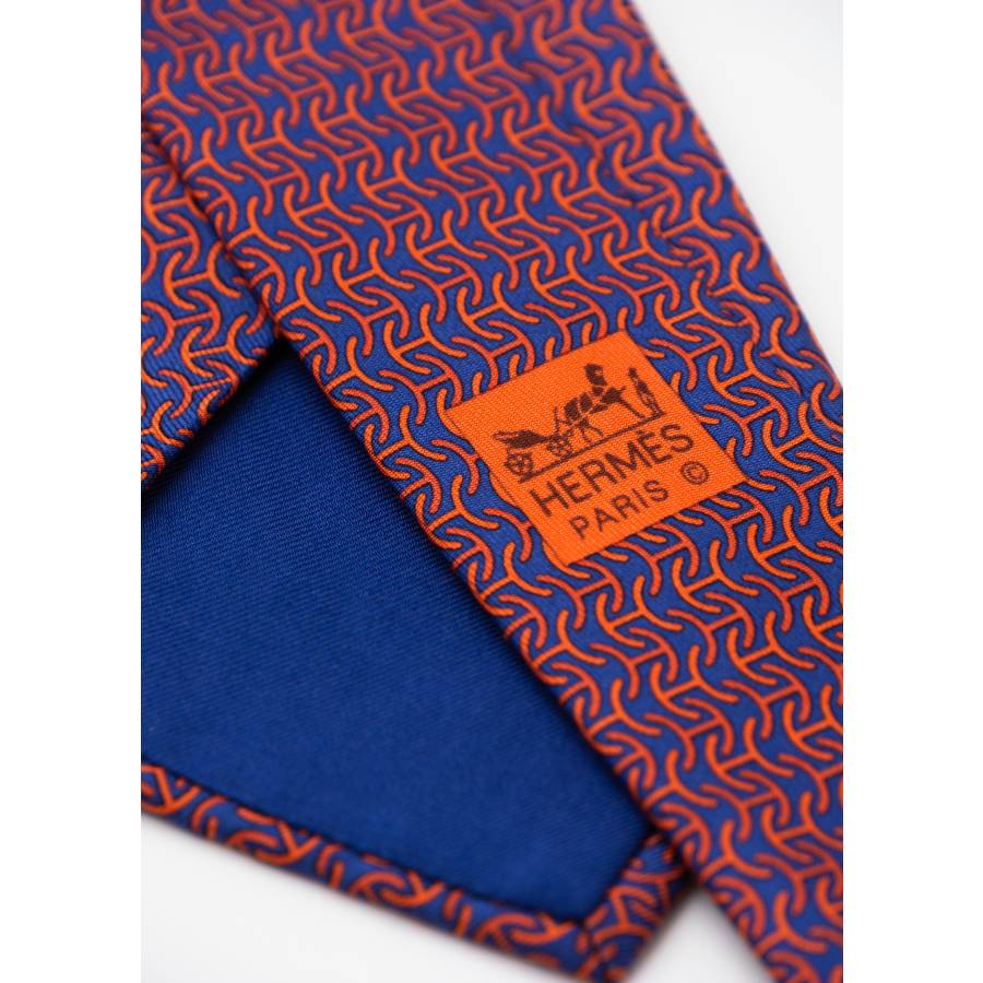 Navy blue and orange tie motif H