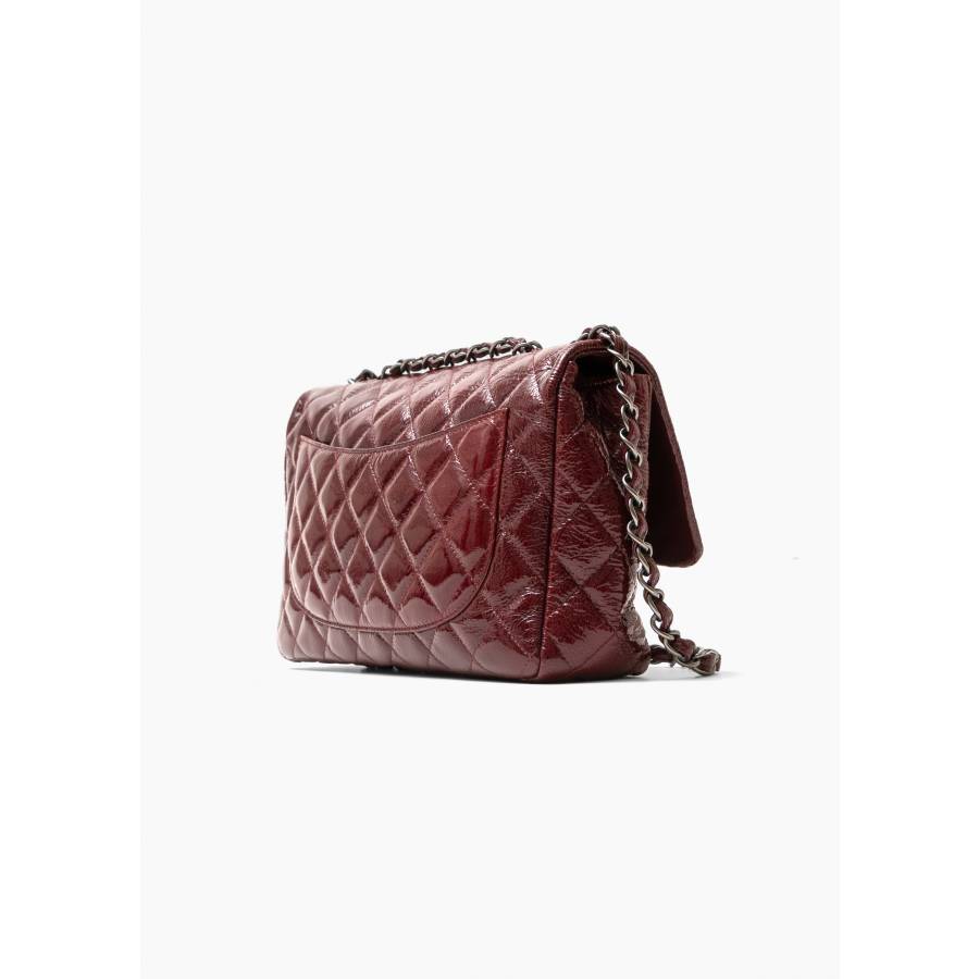 Shiny burgundy leather bag