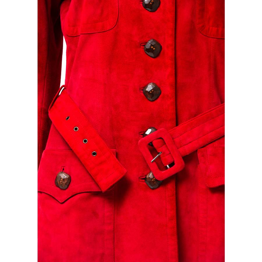 Veste en daim rouge à ceinture