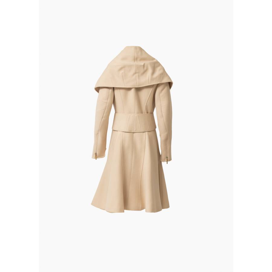 Manteau écru avec col et ceinture