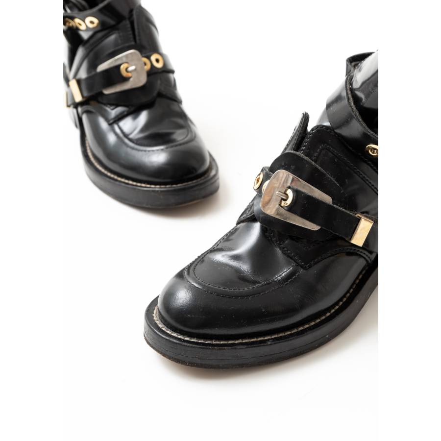 Bottines en cuir noir