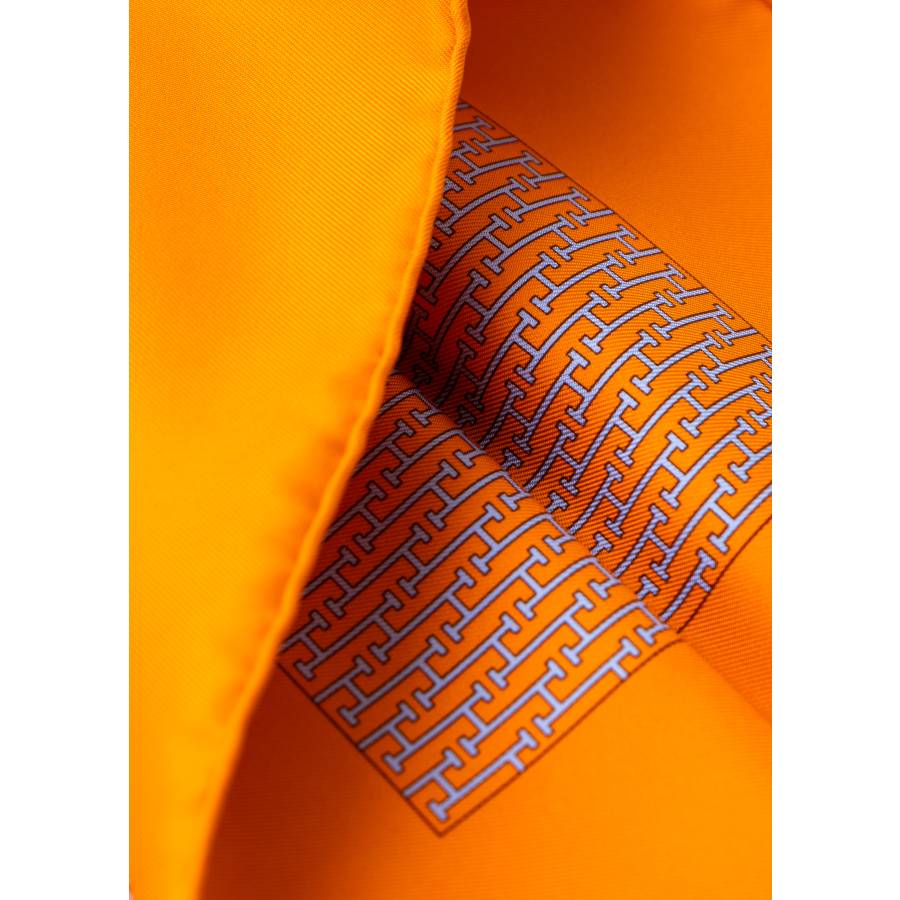 Gavroche 45 in orange silk