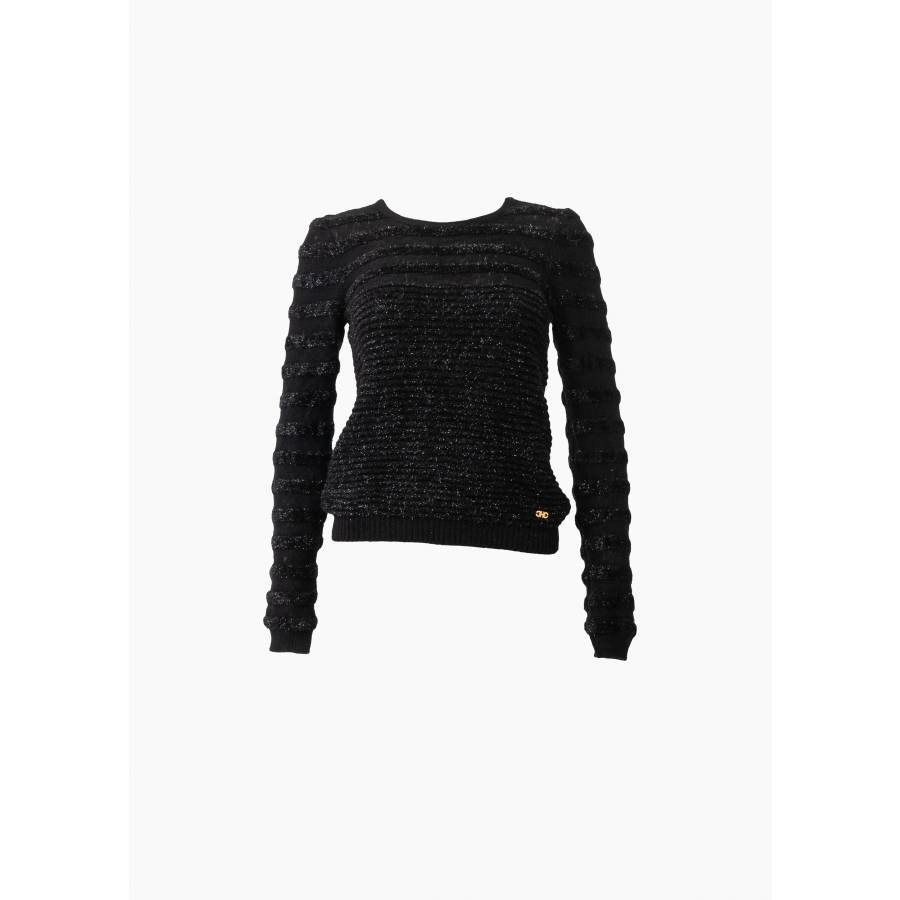 Pull noir en laine vierge