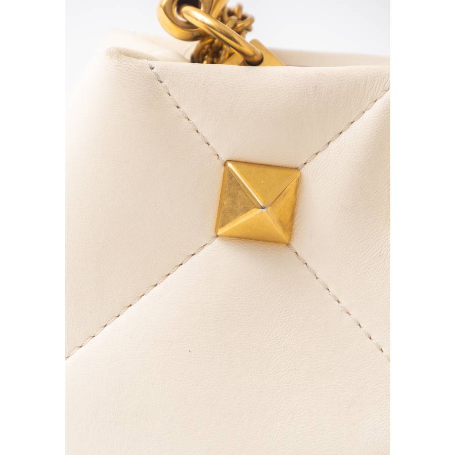 Gesteppte Tasche aus weißem Leder