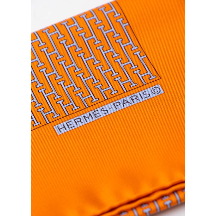 Gavroche 45 in orange silk