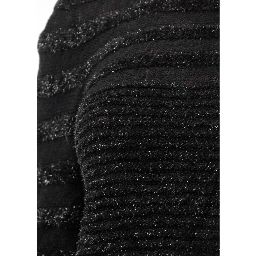 Pull noir en laine vierge