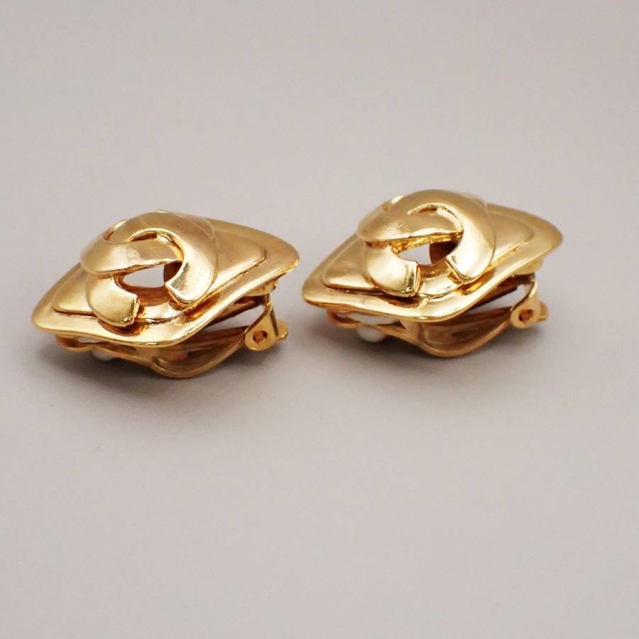 Boucles d'oreilles vintage à clip CC Diamond