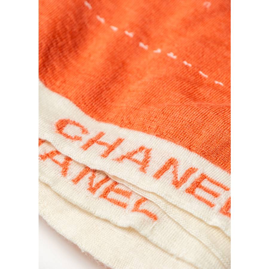 Schal aus Wolle und Seide