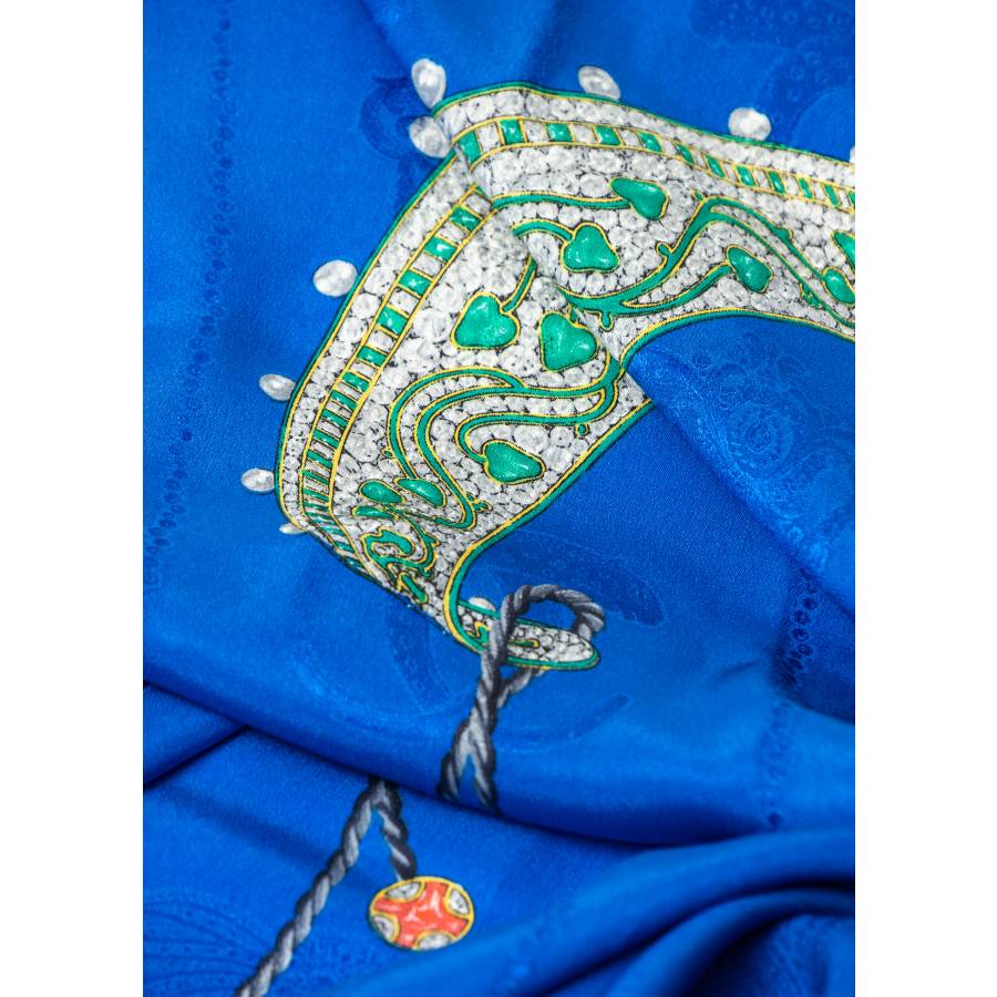 Carré en soie bleue