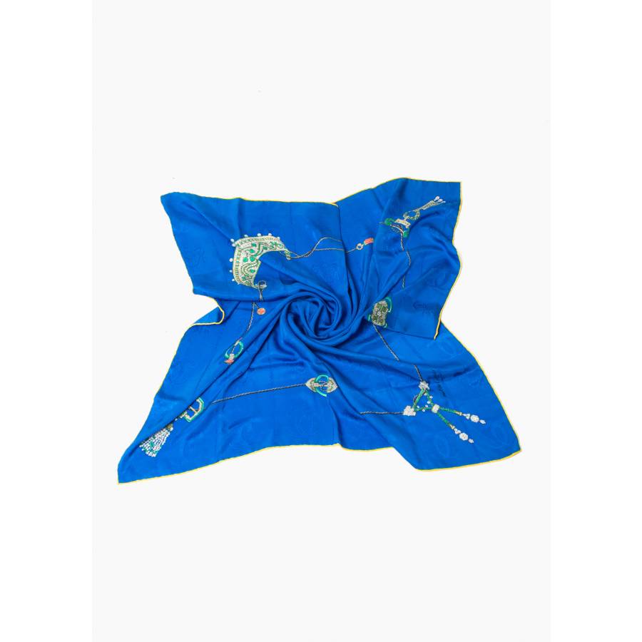 Carré en soie bleue
