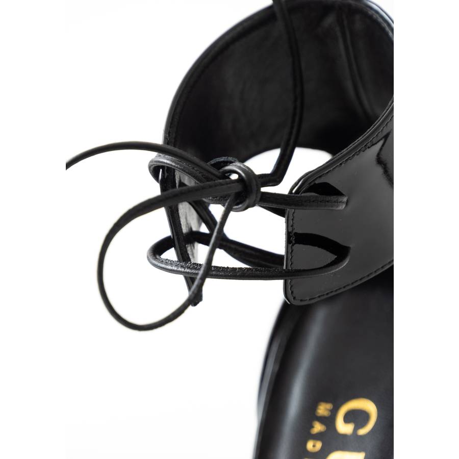 Escarpins en cuir vernis noir