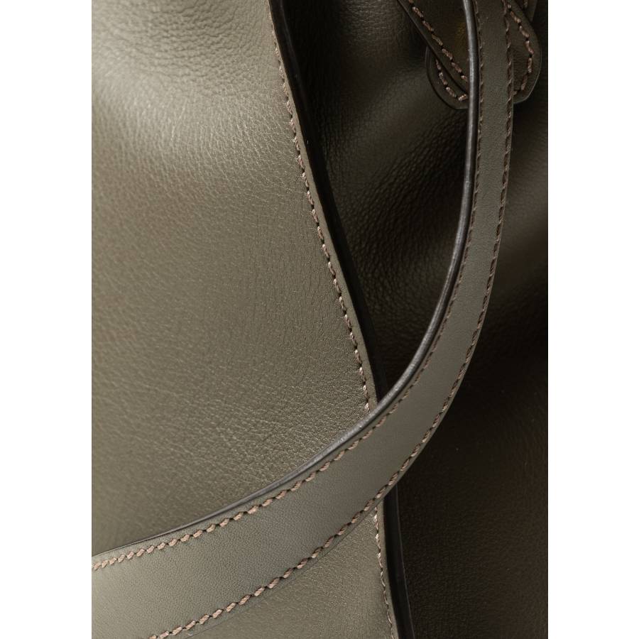 Sac Peekaboo Soft moyen format en cuir de veau gris