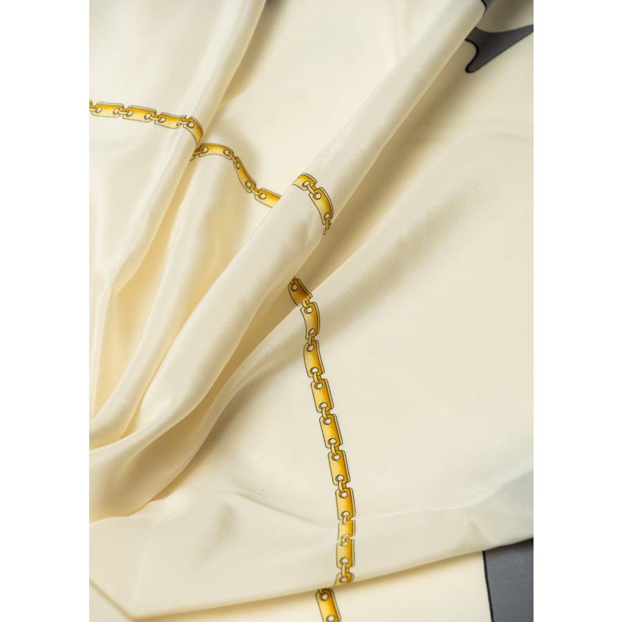 Carré en soie blanc et gris