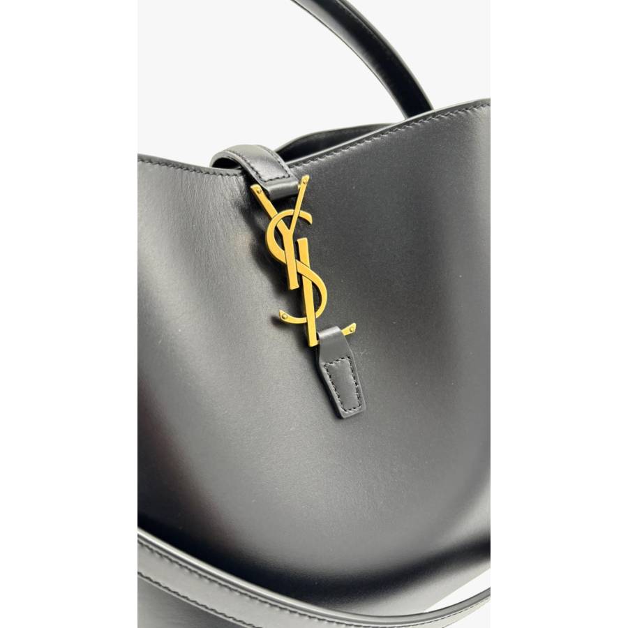 Sac Le 37 small en cuir noir