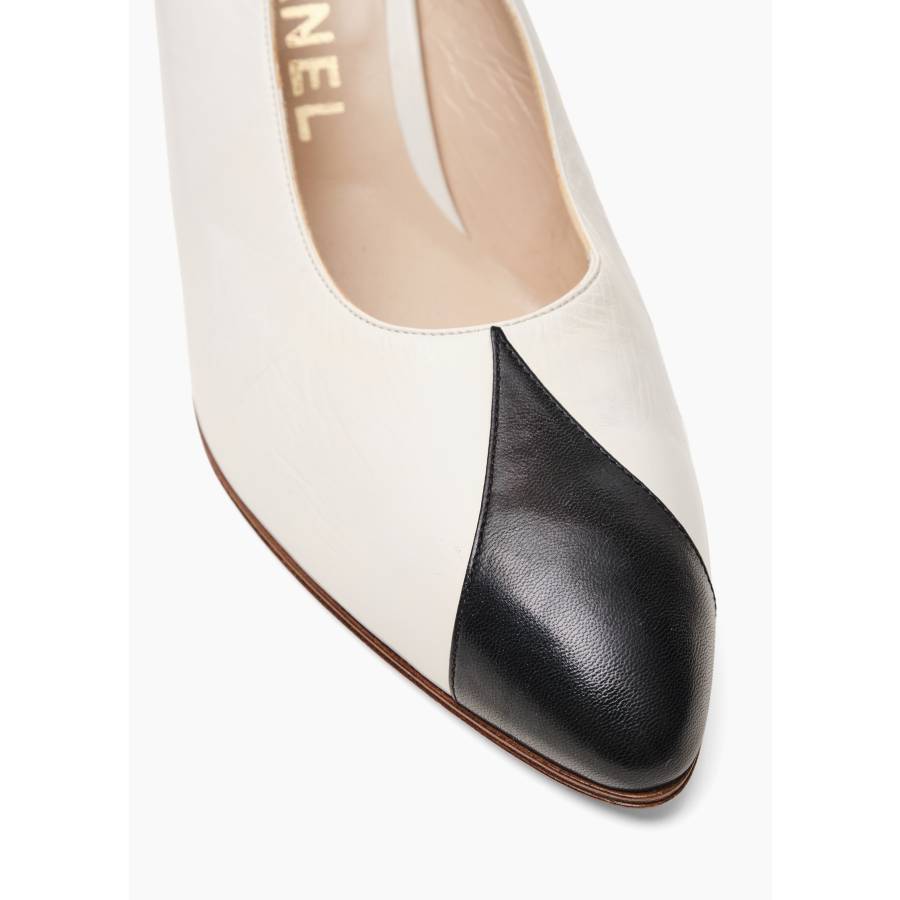 Escarpins à brides blanc et noir