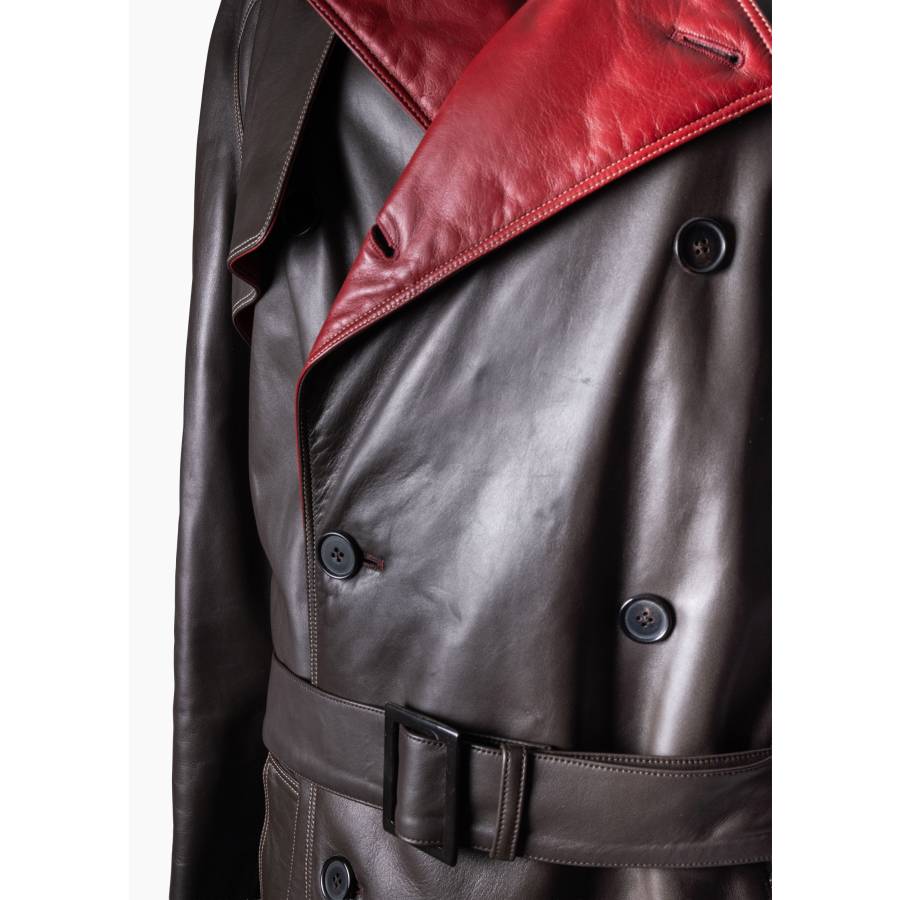 Manteau long ceinturé en cuir marron