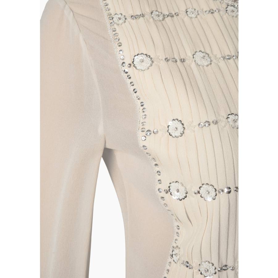 Chemisier écru en soie et perles