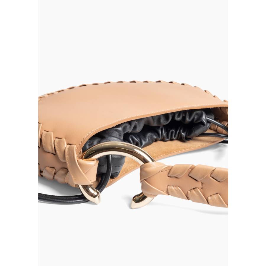 Sac hobo Mate en cuir de veau tressé beige
