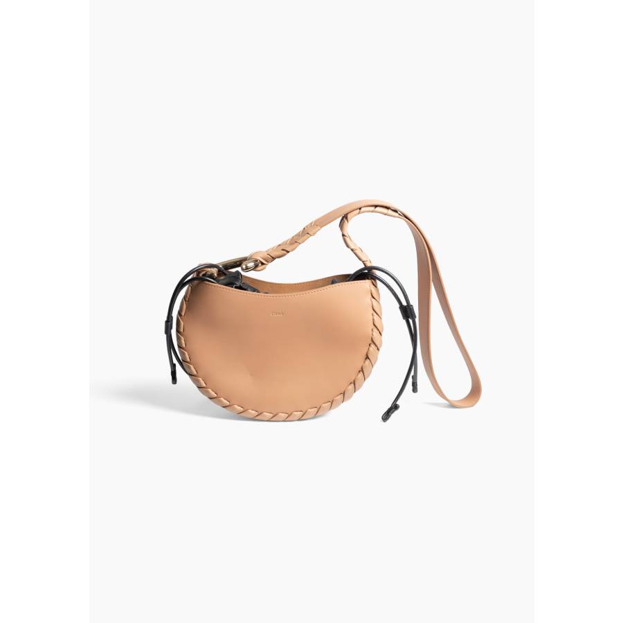 Sac hobo Mate en cuir de veau tressé beige