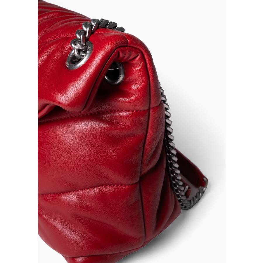 Sac Loulou Puffer Small en cuir d'agneau matelassé rouge