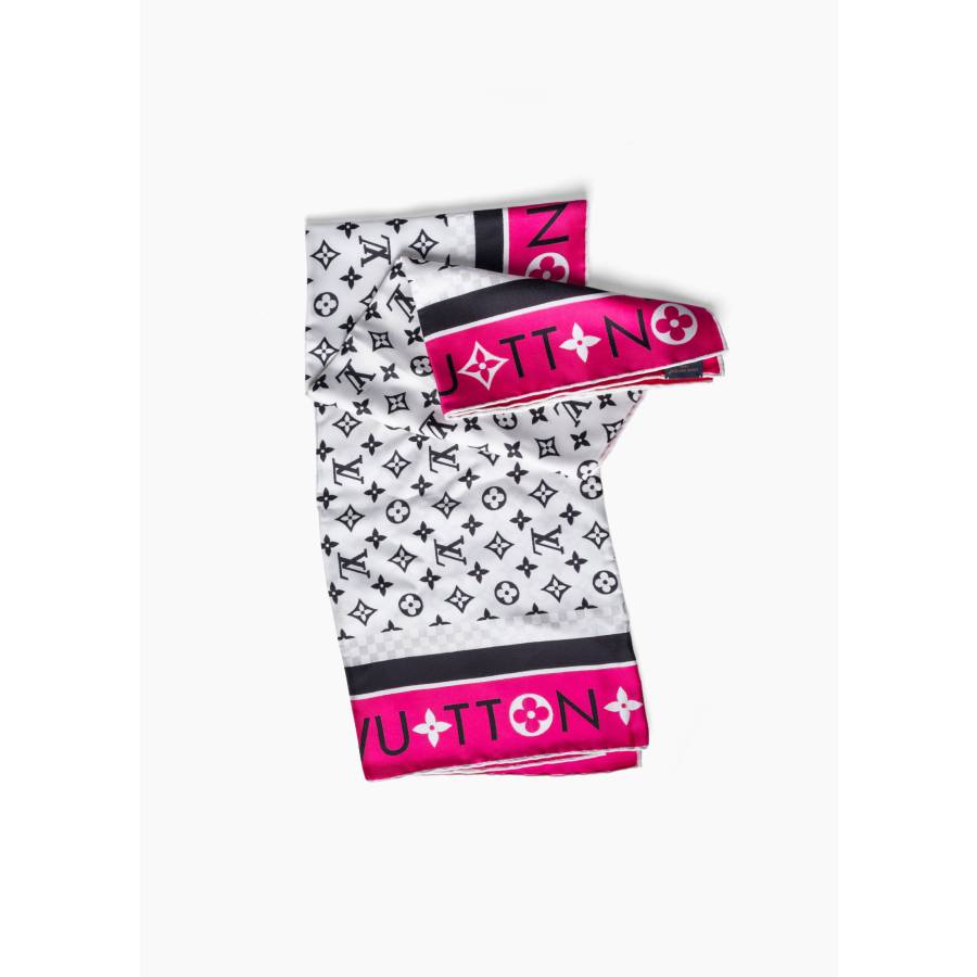 Carré Monogram Infinity 90