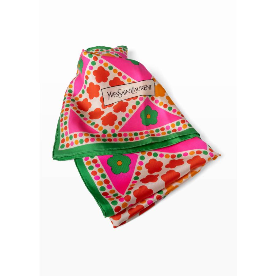 Carré vintage en soie à motif floral et géométrique aux couleurs vives