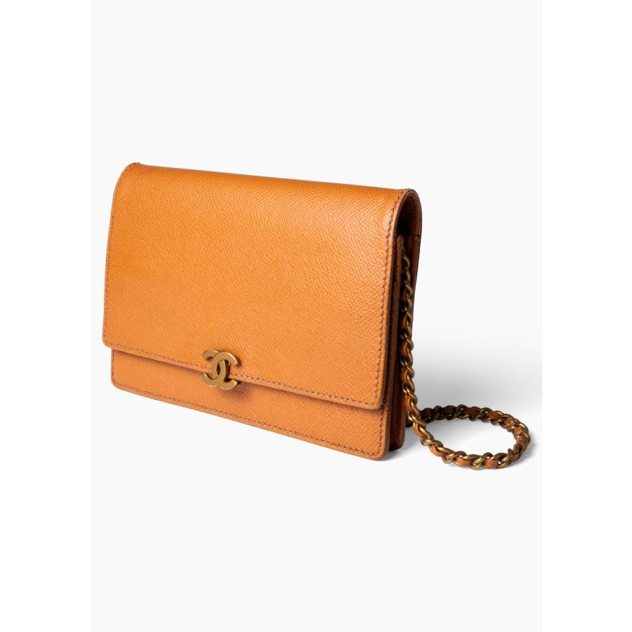 Vintage Wallet On Chain in Brown Leather