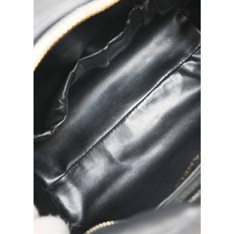 Pochette Camera Diamond CC en cuir caviar