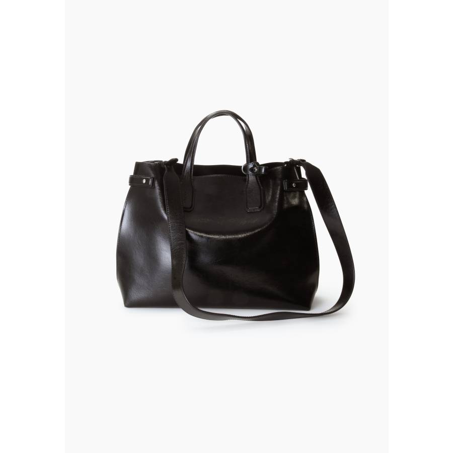 The Banner Tasche aus schwarzem Lackleder