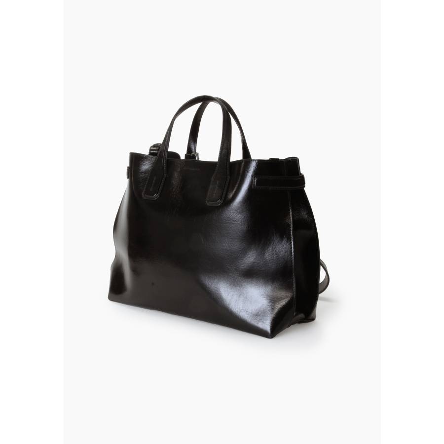 The Banner Tasche aus schwarzem Lackleder