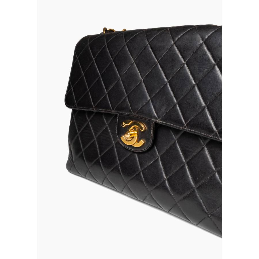 Vintage Timeless Jumbo flap bag