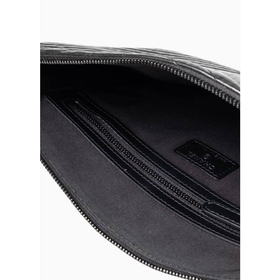 Pochette motif Chevron en cuir verni