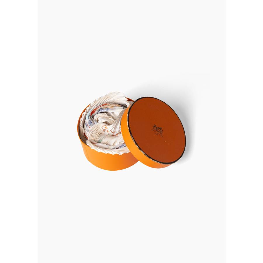 Foulard plissé en soie