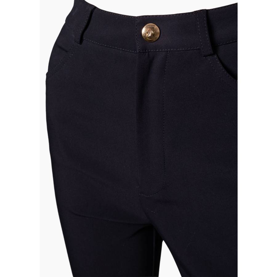 Black skinny pants
